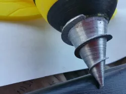 Bee with drill stinger