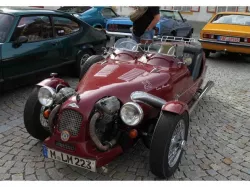 Threewheeler Lomax 223