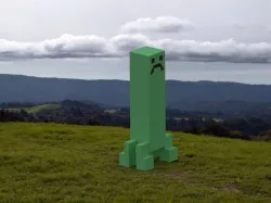 Moveable Minecraft Creeper