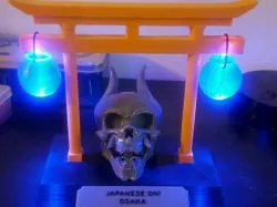 Display for oni skull