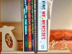 UFO Bookends