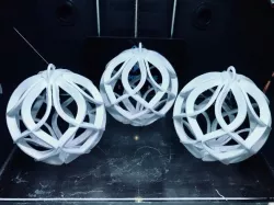 Christmas Ornament Super Curvy
