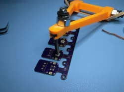 Solder Assistant/Gravity Clamp