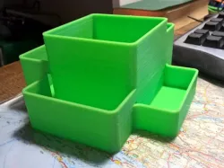 Cosmetic box