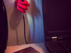 Alien Helping Hand
