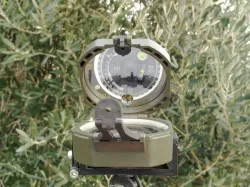 Brunton Pocket Transit - Mount-Head Assembly & Staff Level V3