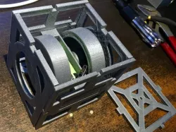 Motorized Gyro Cube!