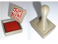 Stamp handle with integrated stamp pad