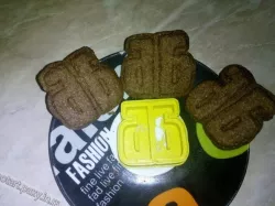 Font cookie cutter