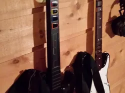 Guitar holder (rock band - Guitar hero)