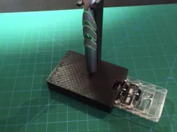 Mach3 razor & refill stand