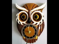OWL CLOCK with moving eyes