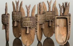 Afrikan Mask Carved Wood 47 Low-poly  3D model