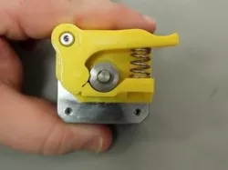 Spring-loaded Replicator 2 Drive Block