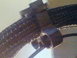 Filament holder with latch