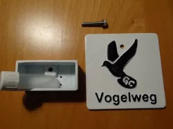 Hikersign Bird Geocache (GER: Wanderschild Vogel)