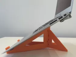 Foldable MacBook Air stand