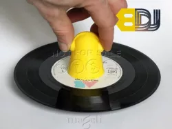 8DJ