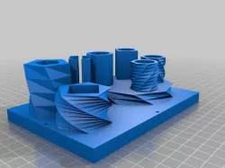 Polygon Columns with Holes and a Twist_Desk Tidy