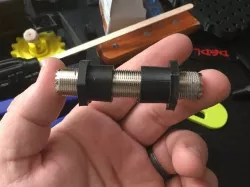 UHF / SO-239 Barrel insulating mount