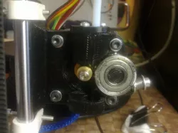 V/T-slot bowden extruder - M4-nut mod
