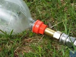 Bottle To 3/8" NPT Pipe Adapter