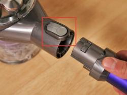 Fichier STL gratuit DYSON V6 Quick Change Battery Clip 🔋・Modèle