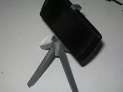 simple phone cam stand