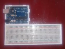 arduino + breadboard holder