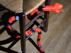 Articulated snake