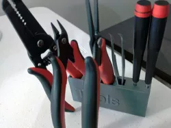 Electronics tool holder