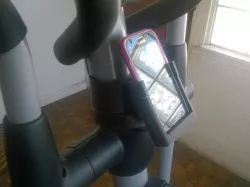 Phone Holder Excersize Machine