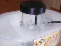 Ultrasonic mist maker/water atomizer anti-splash cap