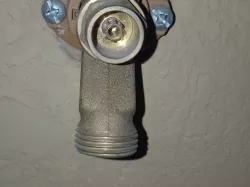 Water tap key for 8 spine design