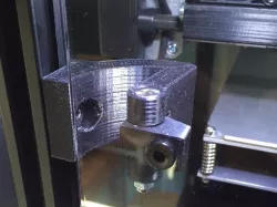 Hidden hinge V-slot