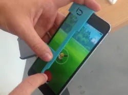 Light Pokeball aimer for Pokemon Go (iPhone 6Plus)