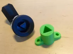 Triangle key for 8 mm triangles