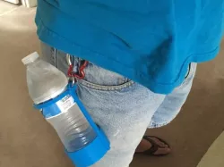 Water bottle tote, clip on