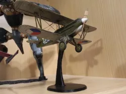 Model Display Stand