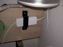 Mounting bracket for Philips Lightstrips / plus