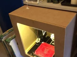 Universal spool holder