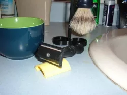 Koffin-Top Safety Razor