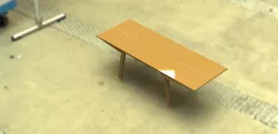 Mesa dobrável (folding table)