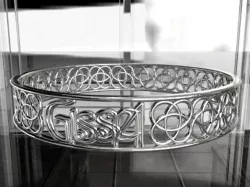 4-Leaf Celtic Knot Name (Gissel) 60mm Diameter Bracelet