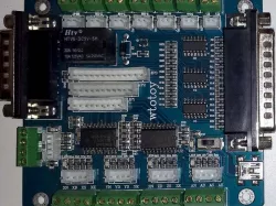 Box for a better CNC breakout board