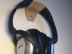 Headphone holder
