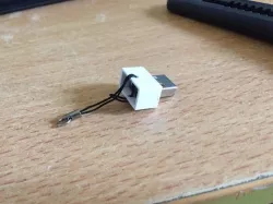 Little usb key holder/ porte clé usb