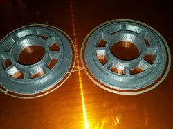 Spool hub reducer