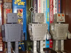 Vintage NADO robot. The little telo comando