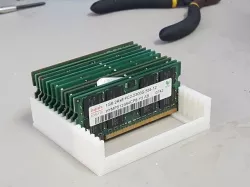 Laptop RAM Stand